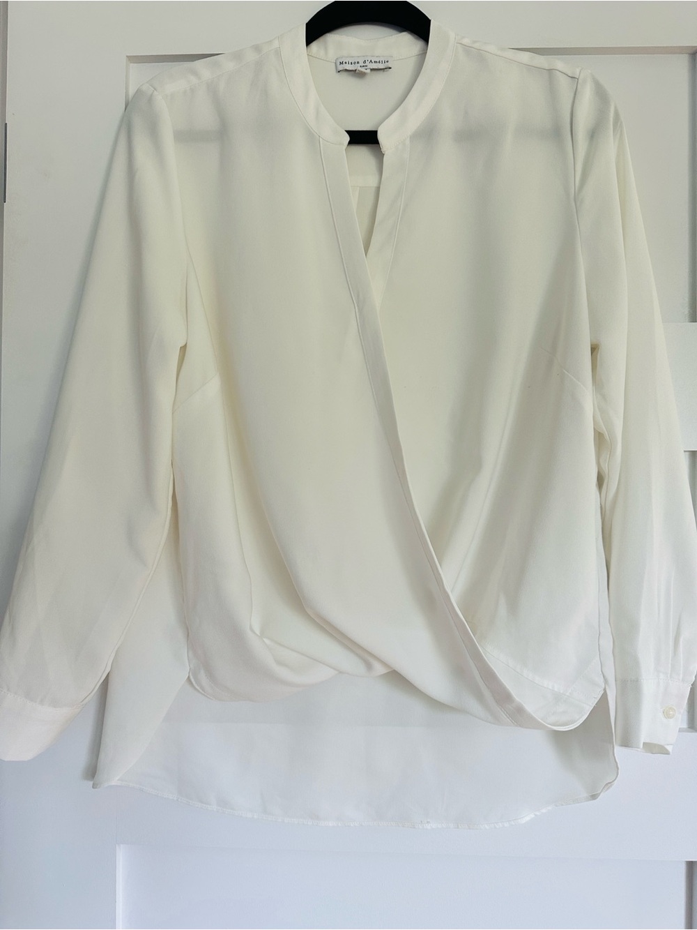 5 for $25 // Maison D’Amelie long sleeved high low blouse poly medium